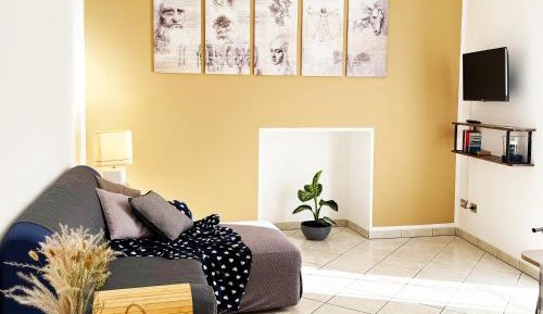 Two-Bedroom Deluxe Apartment with Balcony