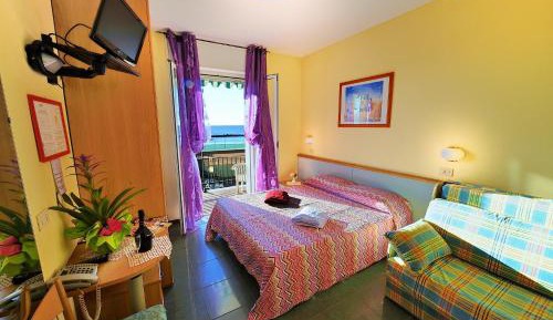 Quadruple Room with Sea View