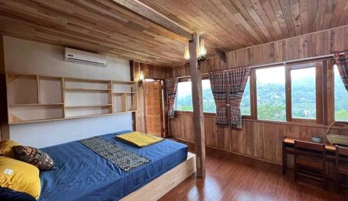 King Room with Balcony