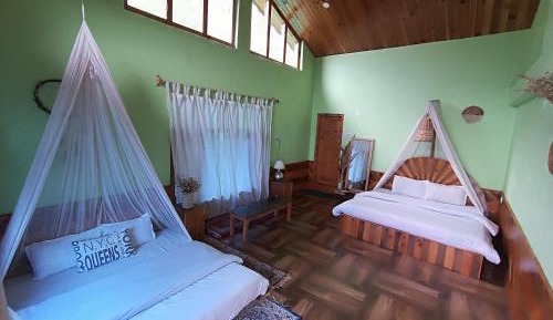 Quadruple Room with Mountain View