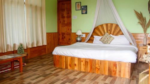 Double Room with Mountain View