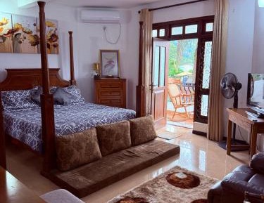 Queen Room with Balcony