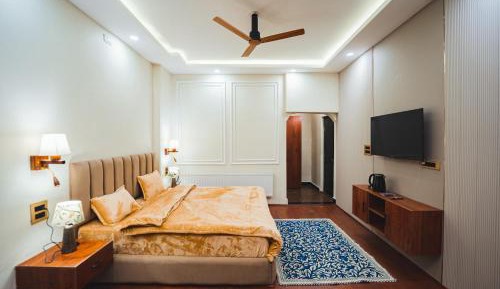 Double Room with Mountain View