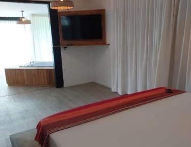 King Room with Spa Bath