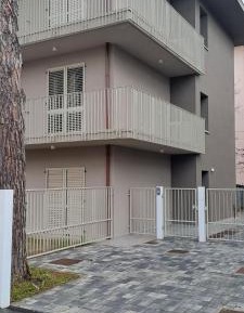 Three-Bedroom Apartment with Balcony