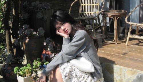 Family Room with Mountain View