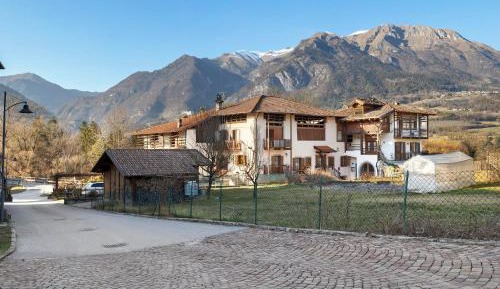 Superior One-Bedroom Apartment with Balcony