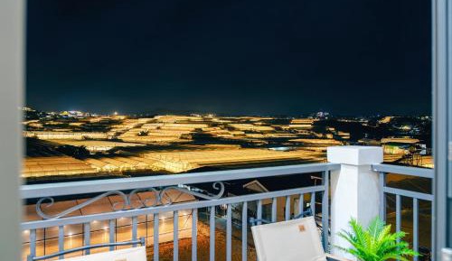 Twin Room with Balcony