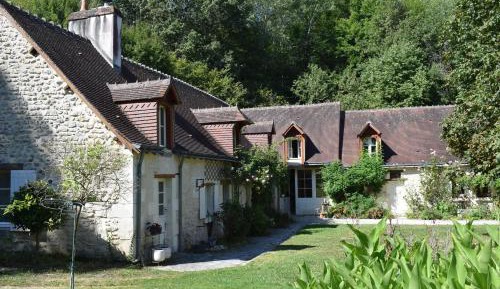 Queen Room with Garden View