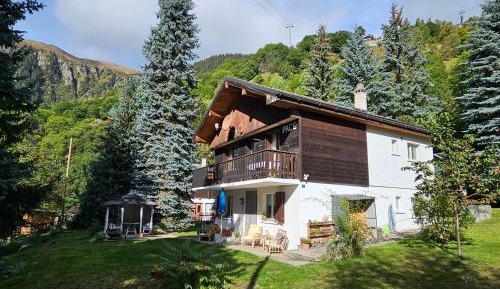 Two-Bedroom Family Apartment