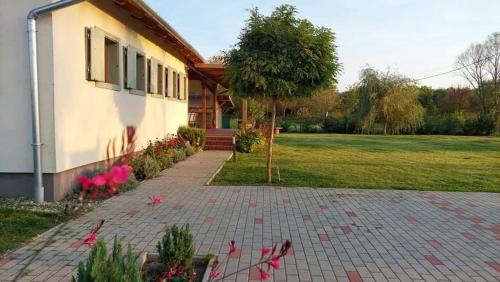 Three-Bedroom Holiday Home 