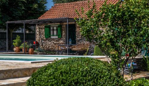 Suite with Pool View