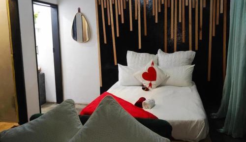 Deluxe Suite with Spa Bath