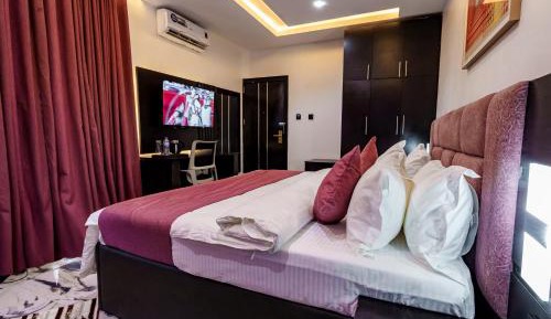 Studio with Sofa Bed