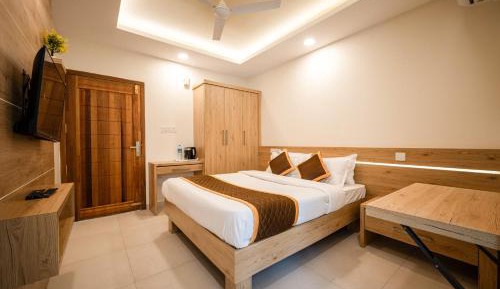 Deluxe Double Room with Balcony