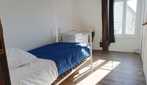 Single Room with Private Bathroom