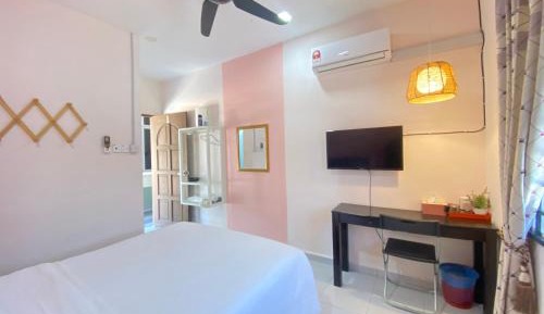 Double Room with Private Bathroom