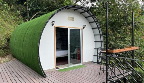 Deluxe Suite with Spa Bath