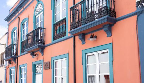 One-Bedroom Deluxe Apartment