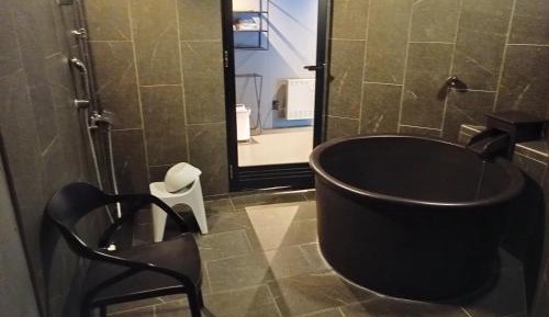 Family Room with Garden View