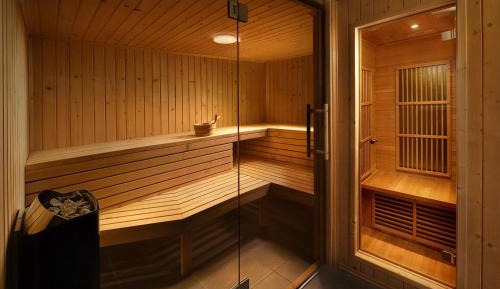 Deluxe Double Room with Shower