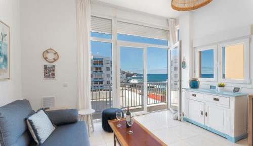Superior One-Bedroom Apartment with Balcony