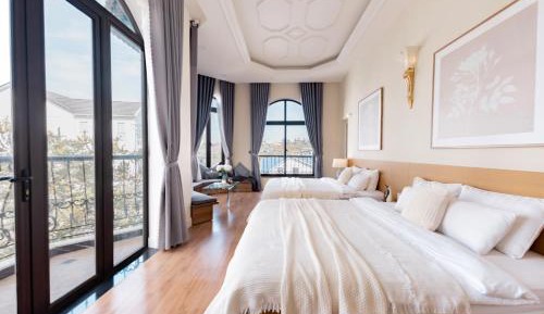 Family Suite with Balcony