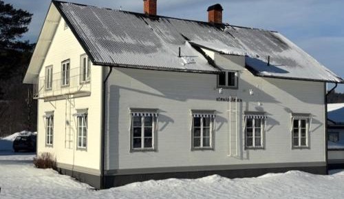 Twin Room with Shared Bathroom