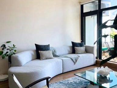 Two-Bedroom Apartment with Mountain View