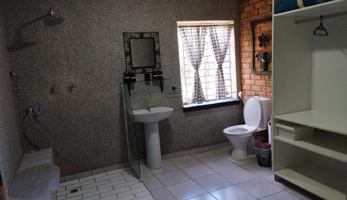 Queen Room - Disability Access