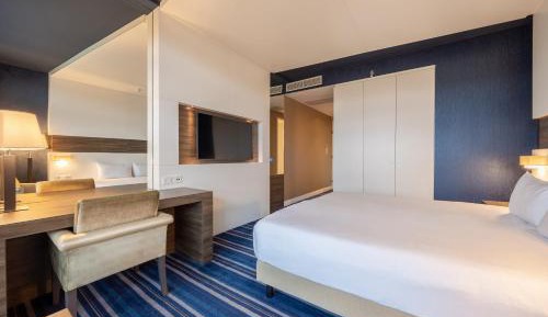 Comfort Room 1 King Bed