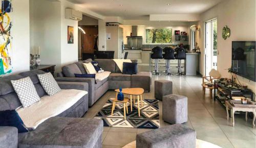 Five-Bedroom Holiday Home