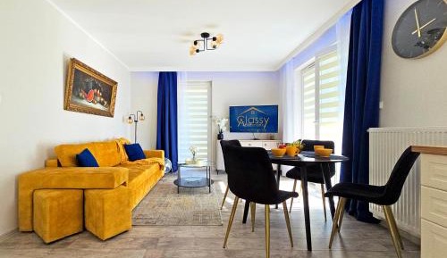 Two-Bedroom Deluxe Apartment with Balcony