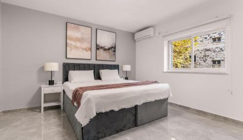 Two-Bedroom Deluxe Apartment