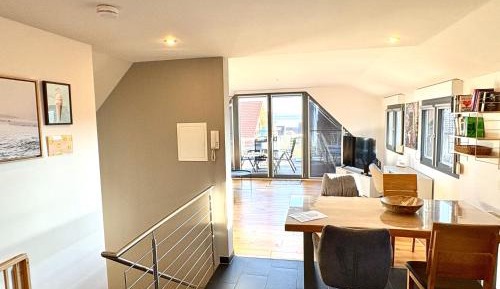 Apartment with Lake View