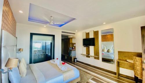 King Room with Balcony