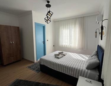 Apartment with Pool View 