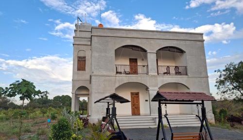 King Room with Mountain View