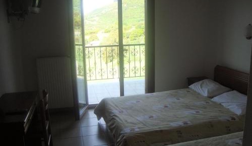 Single Room with Meteora View