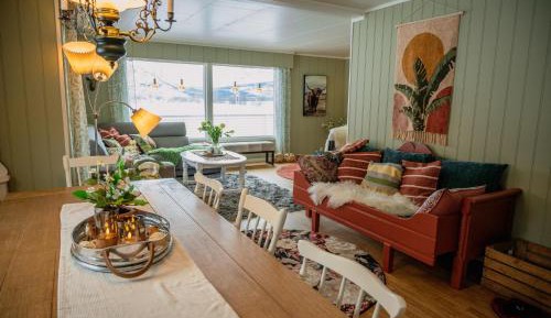 Three-Bedroom Vacation Home 