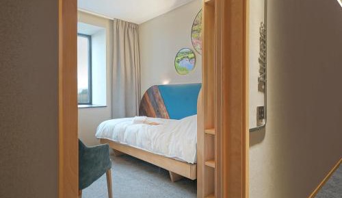 Single Room with Private Bathroom