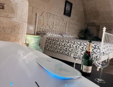 Deluxe Double Room with Bath