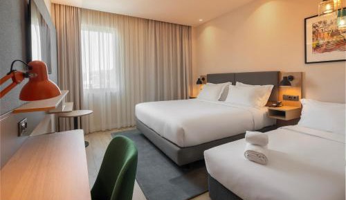 Premium Queen Room with sofa bed