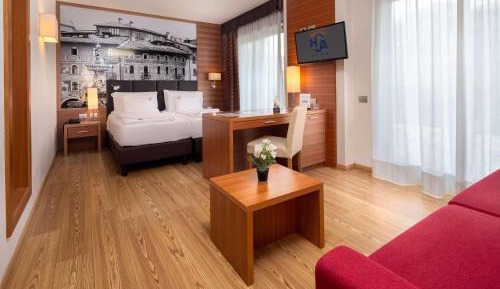 Junior Suite with Spa Access