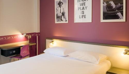 Large Double Room