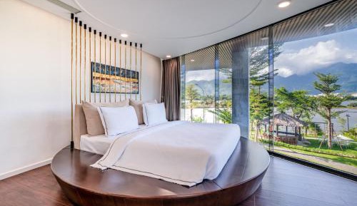 Two-Bedroom Apartment with River View