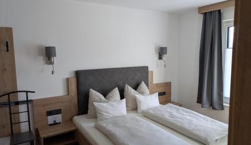 Double Room with Private External Bathroom