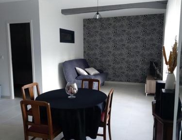 One-Bedroom Apartment with Garden View