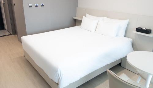 Standard Double Room with Mountain View