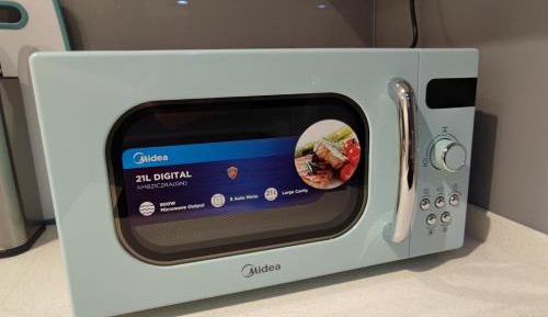 Two-Bedroom Deluxe Apartment with Balcony